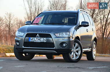 Внедорожник / Кроссовер Mitsubishi Outlander XL 2010 в Стрые