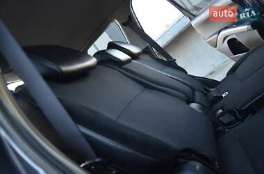 Внедорожник / Кроссовер Mitsubishi Outlander XL 2010 в Стрые