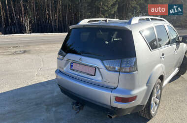 Позашляховик / Кросовер Mitsubishi Outlander XL 2010 в Харкові