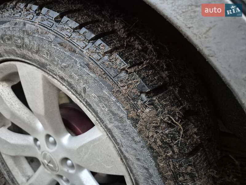 Внедорожник / Кроссовер Mitsubishi Outlander XL 2010 в Тернополе