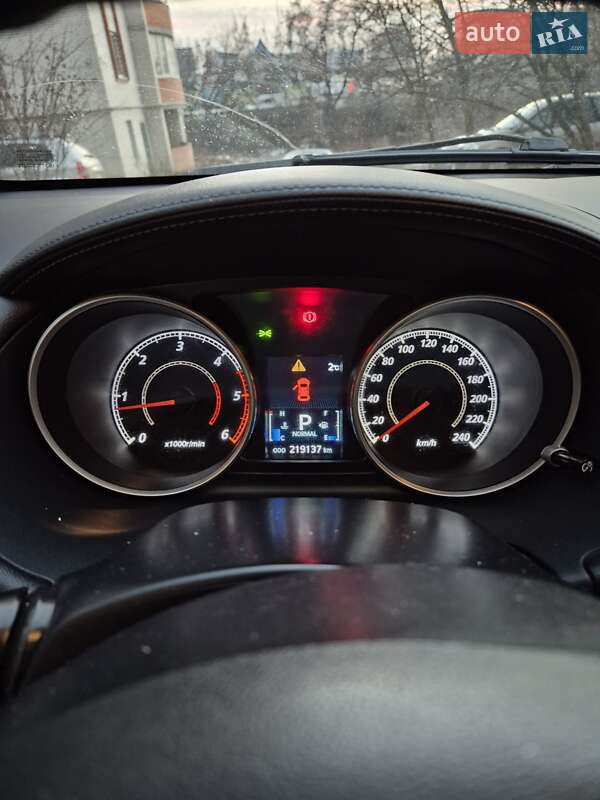 Внедорожник / Кроссовер Mitsubishi Outlander XL 2010 в Тернополе