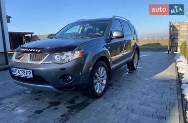 Позашляховик / Кросовер Mitsubishi Outlander XL 2008 в 