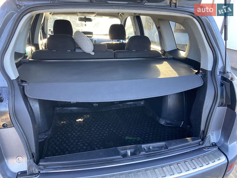 Внедорожник / Кроссовер Mitsubishi Outlander XL 2008 в Луцке
