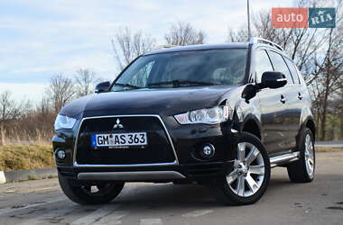 Позашляховик / Кросовер Mitsubishi Outlander XL 2011 в Дрогобичі