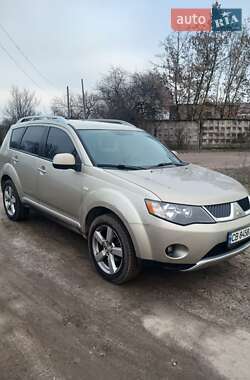 Внедорожник / Кроссовер Mitsubishi Outlander XL 2008 в Чернигове