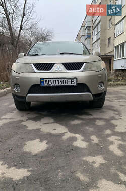 Внедорожник / Кроссовер Mitsubishi Outlander XL 2007 в 