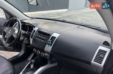 Внедорожник / Кроссовер Mitsubishi Outlander XL 2007 в Черкассах