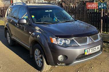 Позашляховик / Кросовер Mitsubishi Outlander XL 2008 в Надвірній