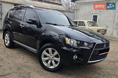 Позашляховик / Кросовер Mitsubishi Outlander XL 2010 в Диканьці