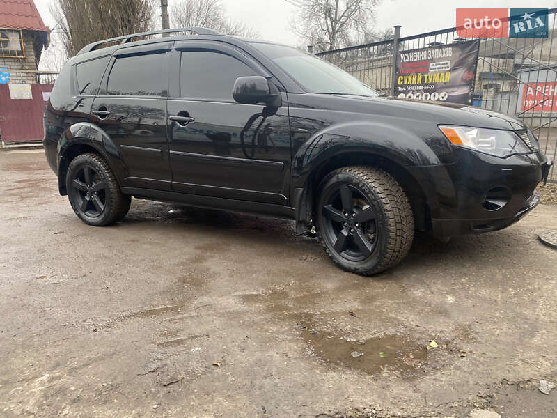 Позашляховик / Кросовер Mitsubishi Outlander XL 2007 в Вільногірську