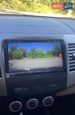 Внедорожник / Кроссовер Mitsubishi Outlander XL 2007 в 