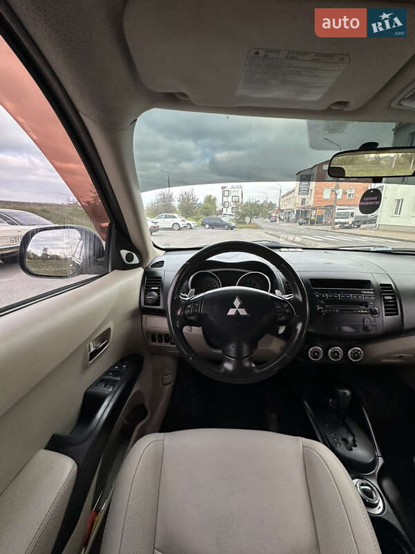 Внедорожник / Кроссовер Mitsubishi Outlander XL 2008 в Виннице