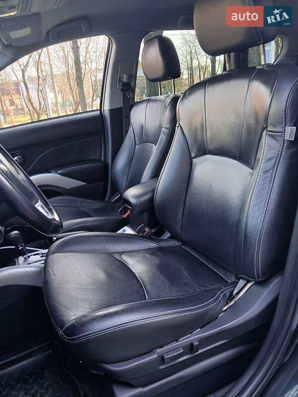 Внедорожник / Кроссовер Mitsubishi Outlander XL 2008 в Сумах