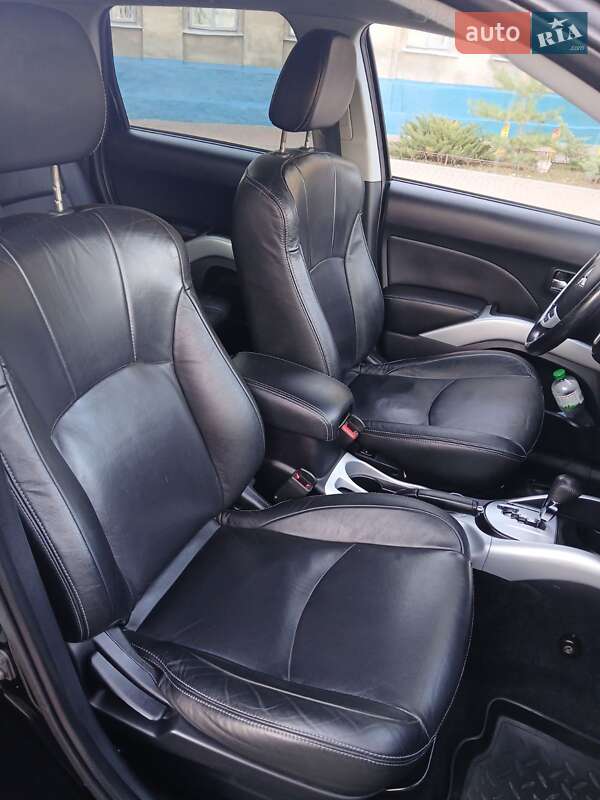 Внедорожник / Кроссовер Mitsubishi Outlander XL 2008 в Сумах