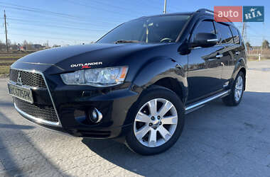 Внедорожник / Кроссовер Mitsubishi Outlander XL 2010 в 