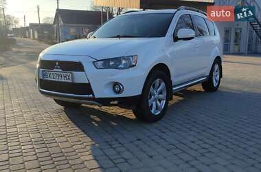 Позашляховик / Кросовер Mitsubishi Outlander XL 2011 в Старокостянтинові