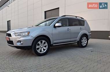 Внедорожник / Кроссовер Mitsubishi Outlander XL 2012 в 