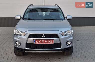Внедорожник / Кроссовер Mitsubishi Outlander XL 2012 в 