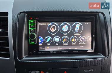 Внедорожник / Кроссовер Mitsubishi Outlander XL 2012 в 