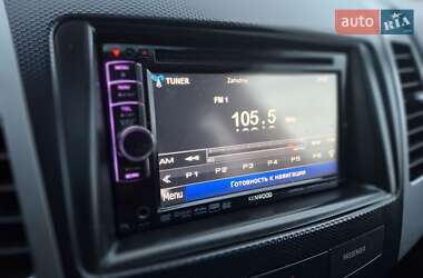 Внедорожник / Кроссовер Mitsubishi Outlander XL 2012 в 