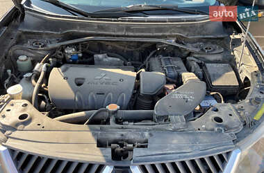 Позашляховик / Кросовер Mitsubishi Outlander XL 2008 в 