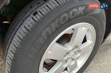 Внедорожник / Кроссовер Mitsubishi Outlander XL 2011 в 