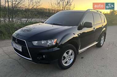 Позашляховик / Кросовер Mitsubishi Outlander XL 2010 в Чернівцях