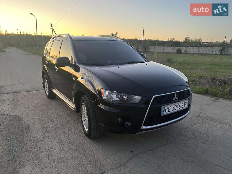 Mitsubishi Outlander XL 2010