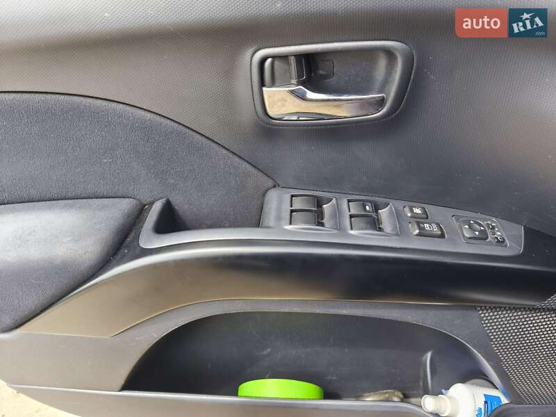 Внедорожник / Кроссовер Mitsubishi Outlander XL 2007 в Одессе