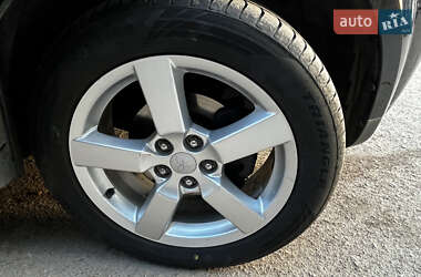 Позашляховик / Кросовер Mitsubishi Outlander XL 2008 в 