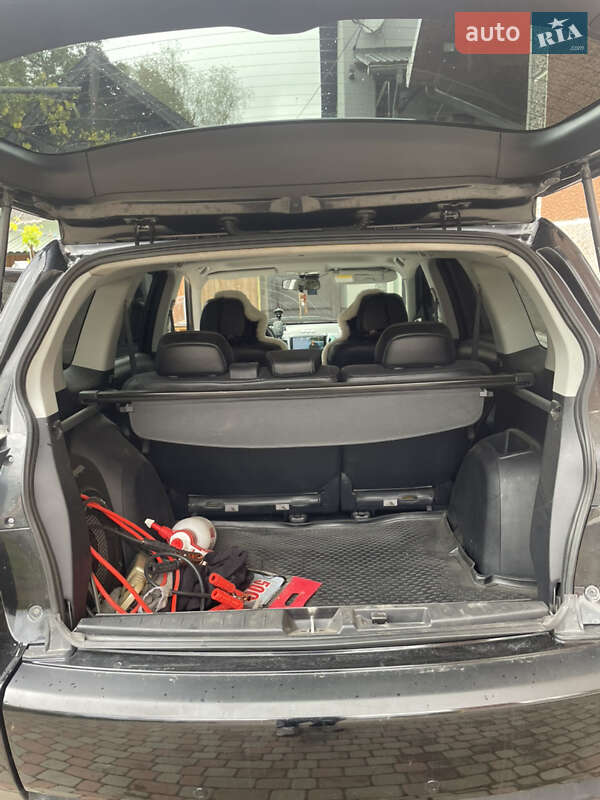 Внедорожник / Кроссовер Mitsubishi Outlander XL 2008 в Самборе