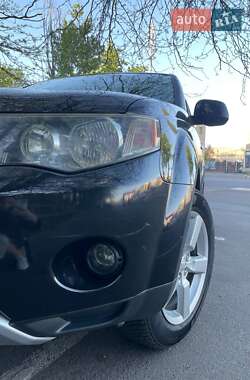 Внедорожник / Кроссовер Mitsubishi Outlander XL 2009 в 