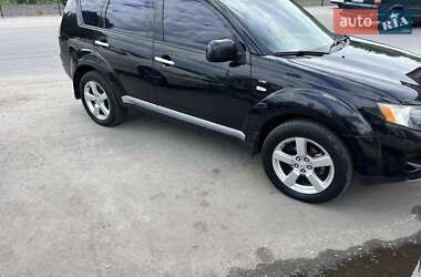 Внедорожник / Кроссовер Mitsubishi Outlander XL 2008 в Киеве