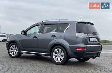 Внедорожник / Кроссовер Mitsubishi Outlander XL 2009 в 