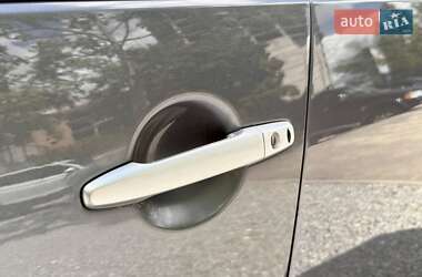 Позашляховик / Кросовер Mitsubishi Outlander XL 2008 в 