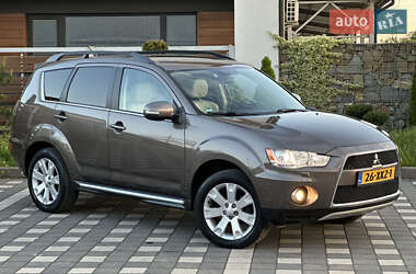 Внедорожник / Кроссовер Mitsubishi Outlander XL 2011 в 