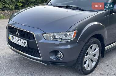 Внедорожник / Кроссовер Mitsubishi Outlander XL 2011 в 