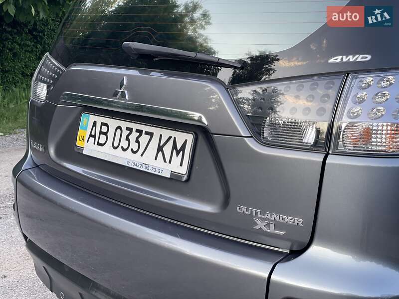 Внедорожник / Кроссовер Mitsubishi Outlander XL 2011 в Виннице