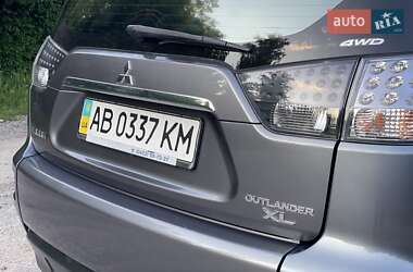 Внедорожник / Кроссовер Mitsubishi Outlander XL 2011 в 