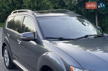 Внедорожник / Кроссовер Mitsubishi Outlander XL 2011 в 