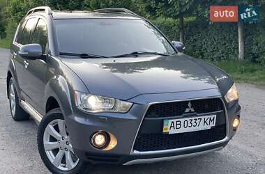 Внедорожник / Кроссовер Mitsubishi Outlander XL 2011 в 
