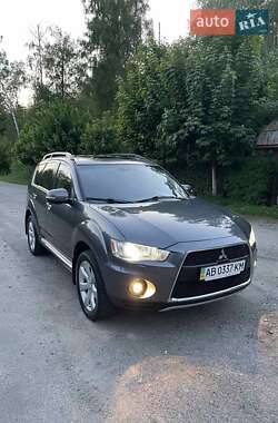 Внедорожник / Кроссовер Mitsubishi Outlander XL 2011 в 