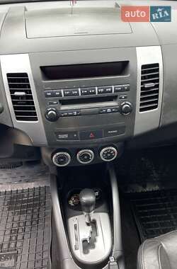 Внедорожник / Кроссовер Mitsubishi Outlander XL 2008 в 