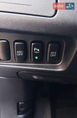 Внедорожник / Кроссовер Mitsubishi Outlander XL 2010 в 