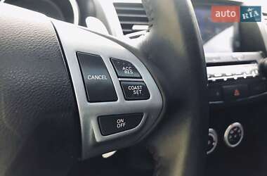Внедорожник / Кроссовер Mitsubishi Outlander XL 2008 в 