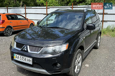 Внедорожник / Кроссовер Mitsubishi Outlander XL 2009 в Киеве