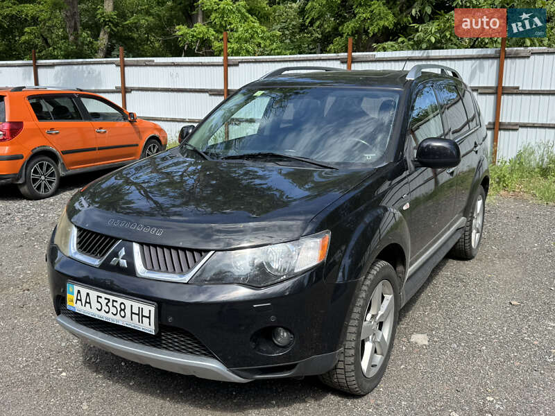 Mitsubishi Outlander XL 2009