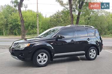Внедорожник / Кроссовер Mitsubishi Outlander XL 2008 в 