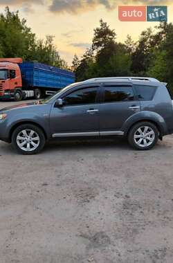 Внедорожник / Кроссовер Mitsubishi Outlander XL 2007 в 