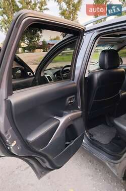 Внедорожник / Кроссовер Mitsubishi Outlander XL 2007 в 